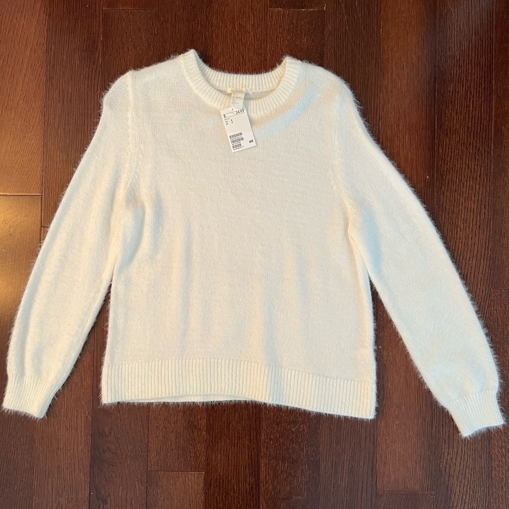 BRAND NEW NWT H&M sweater